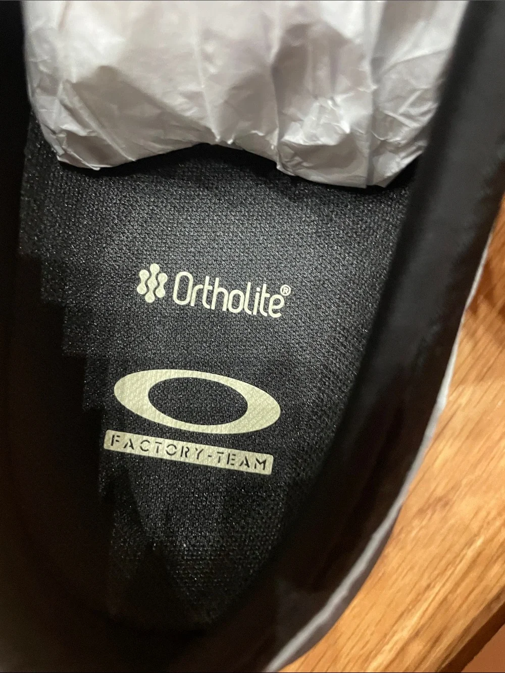 NEVER WORN Oakley White & Black Slip-On Loafer